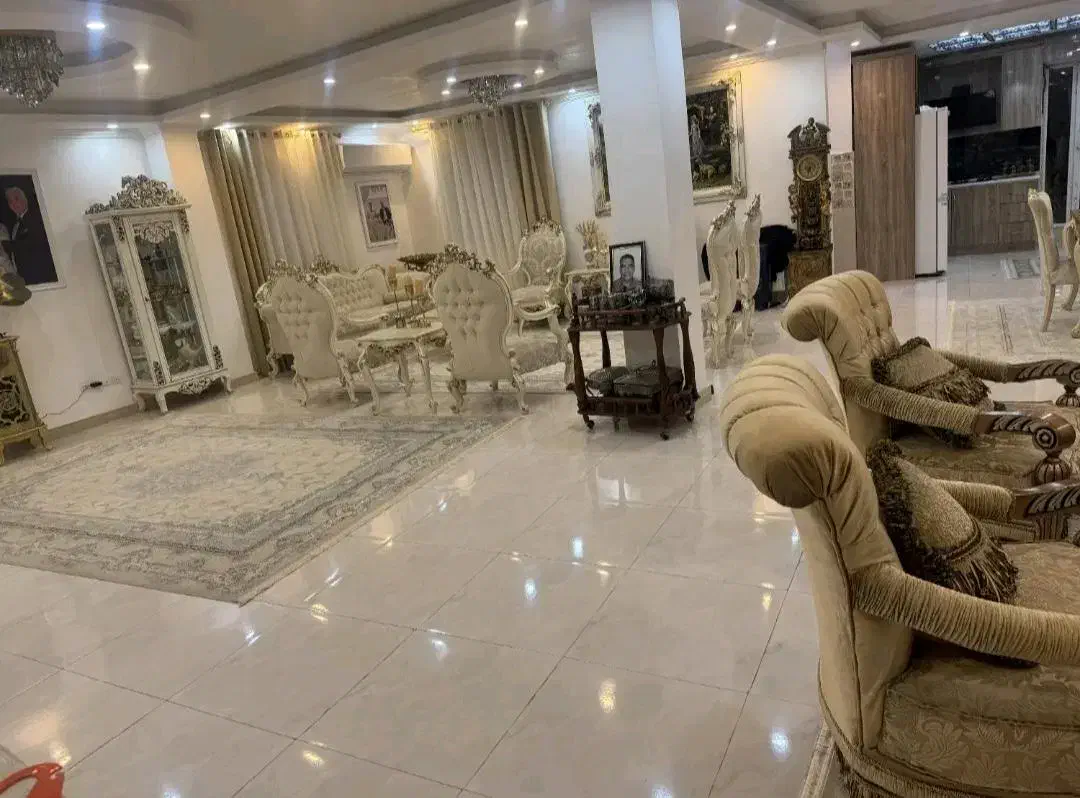 اجاره اپارتمان ۳۰۰متری / ۳ خواب / جهاد / فرهنگیان|اجارهٔ آپارتمان|رشت, گلزاران|دیوار