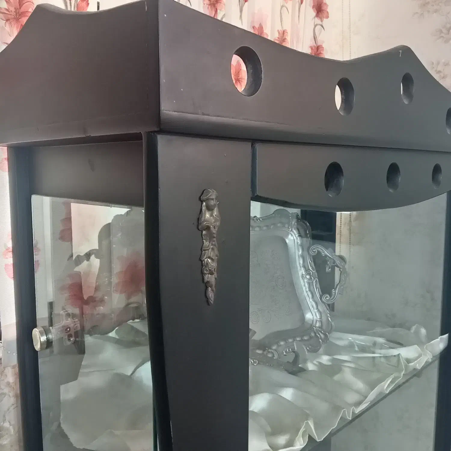 بوفه سالم. چهارطبقه|بوفه، ویترین، کنسول|گنبد کاووس, |دیوار