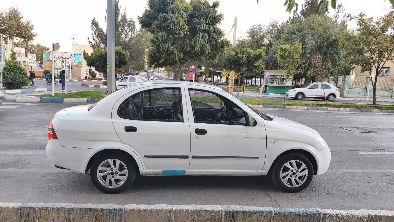 تیبا 98 تک برگ کم کار بی رنگ|خودرو سواری و وانت|الوند, |دیوار