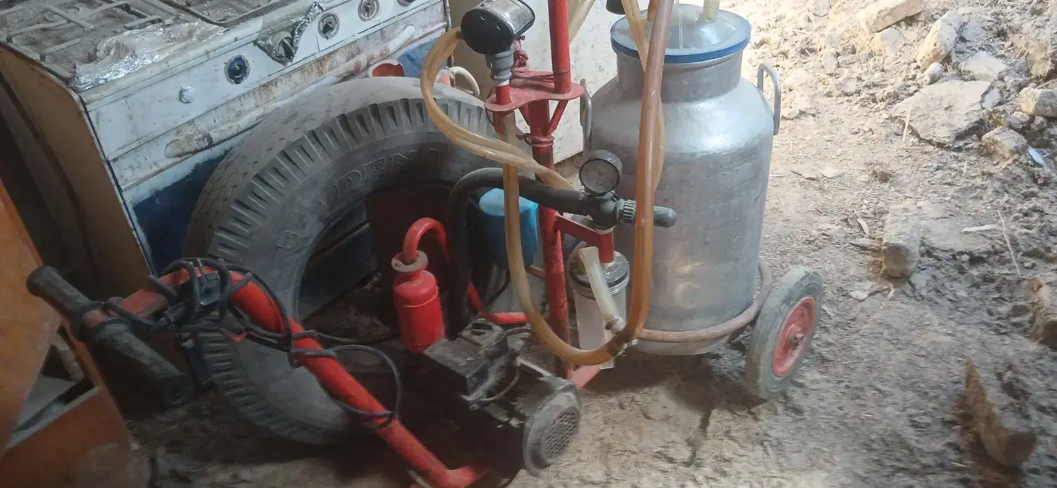 یک دستگاه شیردوش سالم|لوازم جانبی حیوانات|مرودشت, دولت آباد|دیوار