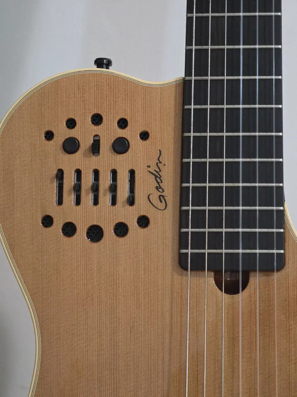 Godin Multiac Grand Concert SA گودین|گیتار، بیس، امپلیفایر|شیراز, خلیلی|دیوار