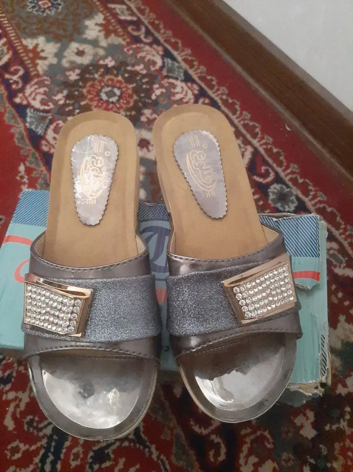 یک عددصندل مجلسی هدیه روز مادر زن نامزد دوست|کیف، کفش، کمربند|شیراز, نصر|دیوار