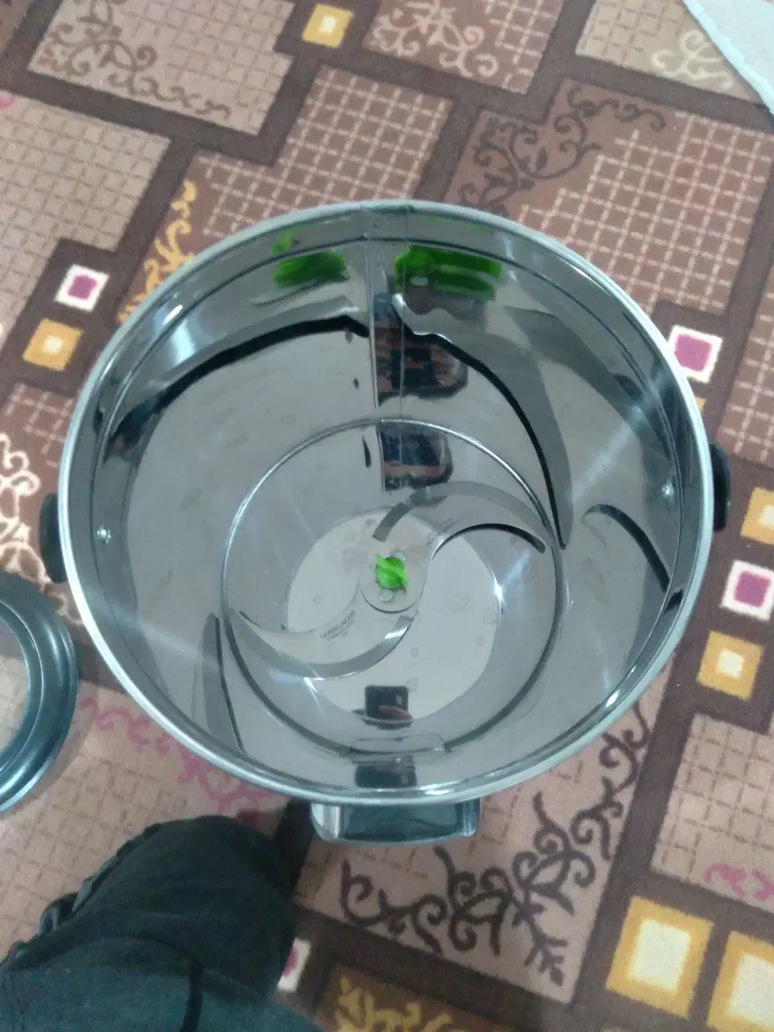 یه عدد سبز خورد کن نیاز به تعمیر|خردکن، آسیاب، غذاساز|بستان آباد, |دیوار