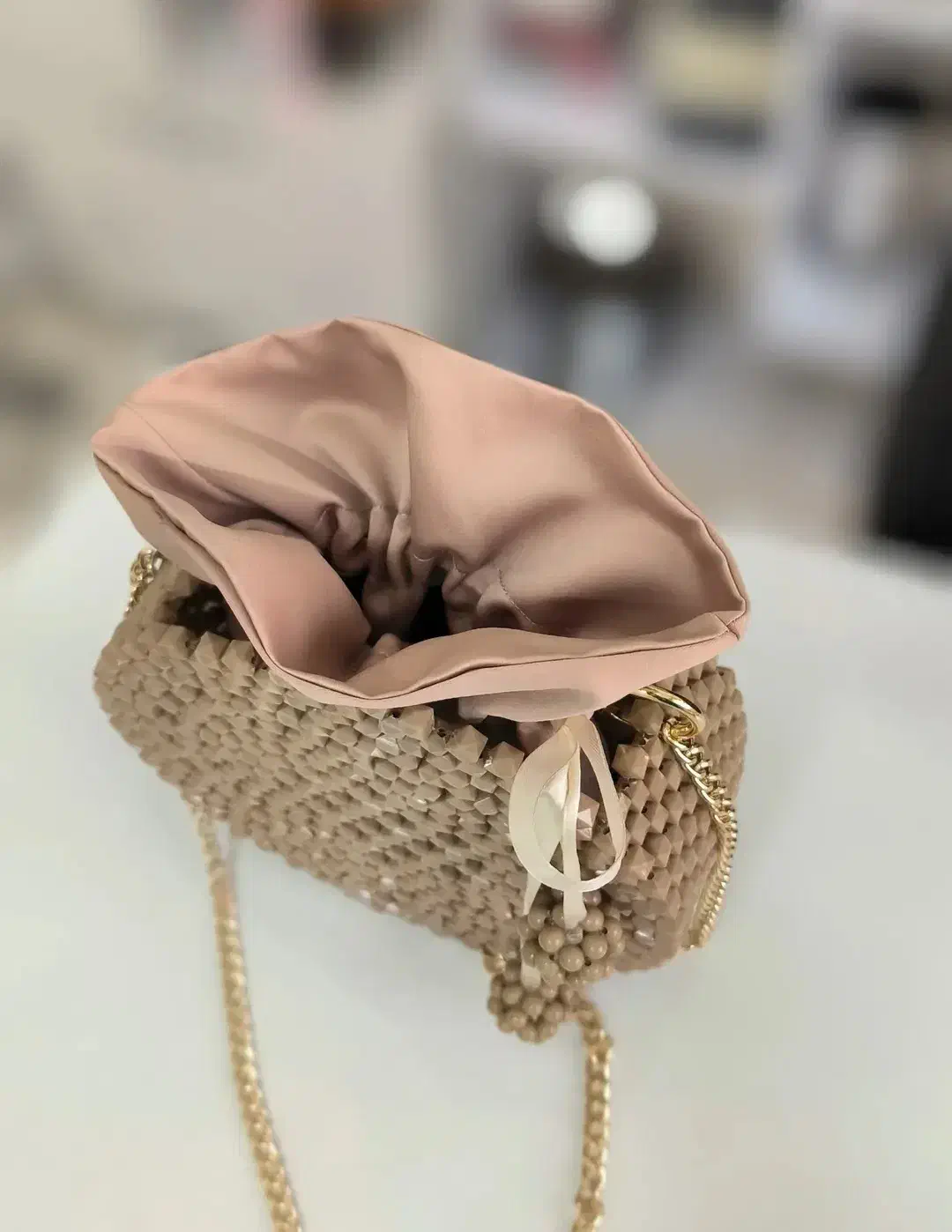 کیف گرد مهره بافی، رنگ نسکافه ای، کارِدست|کیف، کفش، کمربند|تهران, مشیریه|دیوار