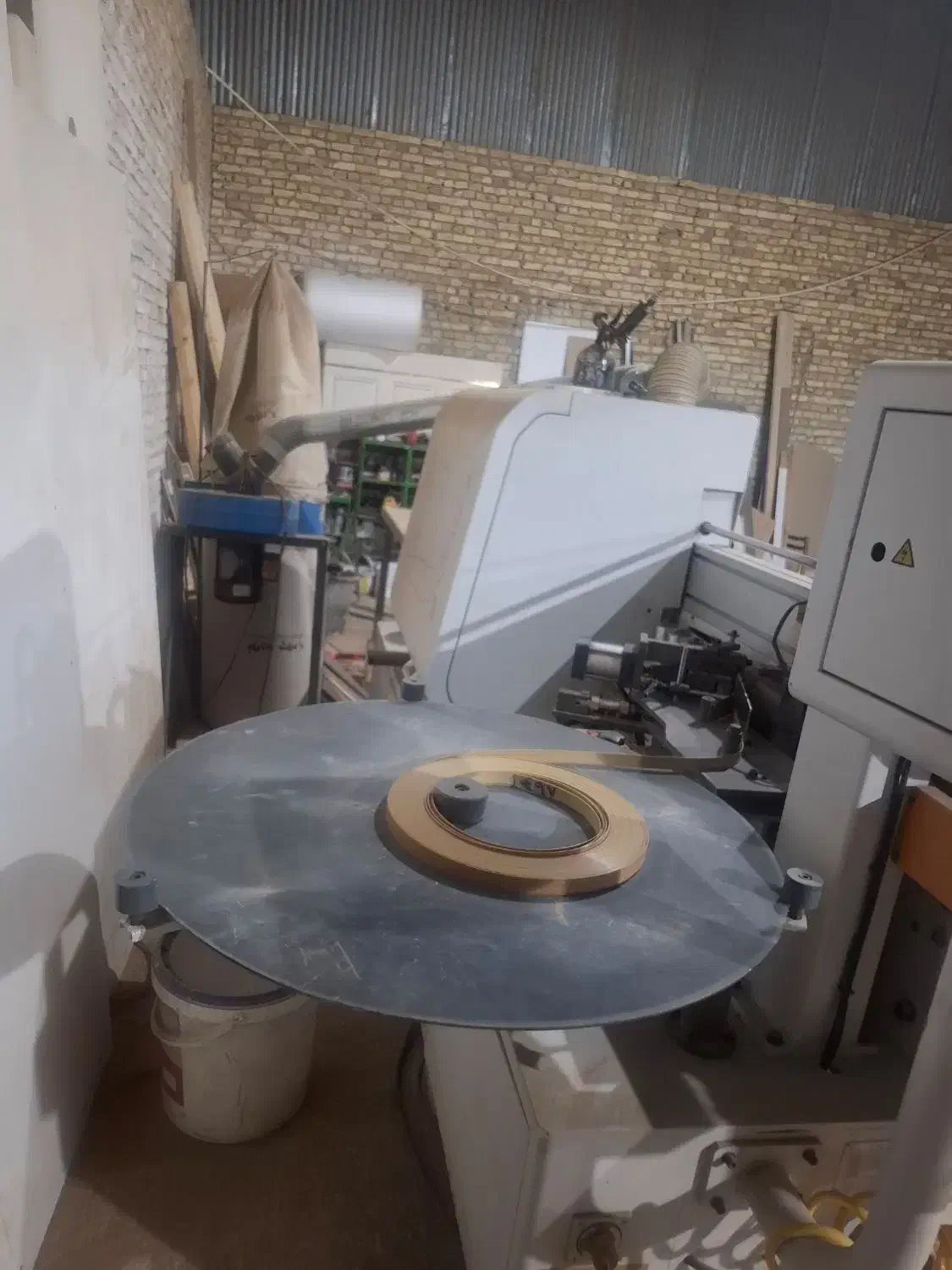 لبه چسبان کی دی تی ۳۱۲|ماشین‌آلات صنعتی|یزد, |دیوار