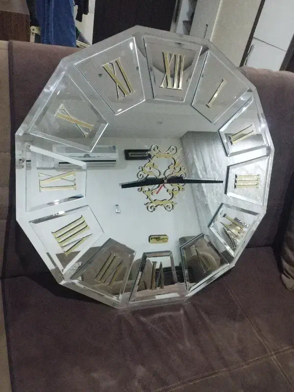 ساعت تمام آینه|ساعت دیواری و تزئینی|مشهد, احمدآباد|دیوار