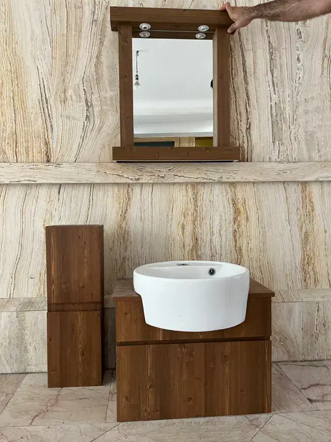 سرویس کامل روشویی و باکس حوله و آینه هالوژن دار|لوازم سرویس بهداشتی|بابل, |دیوار