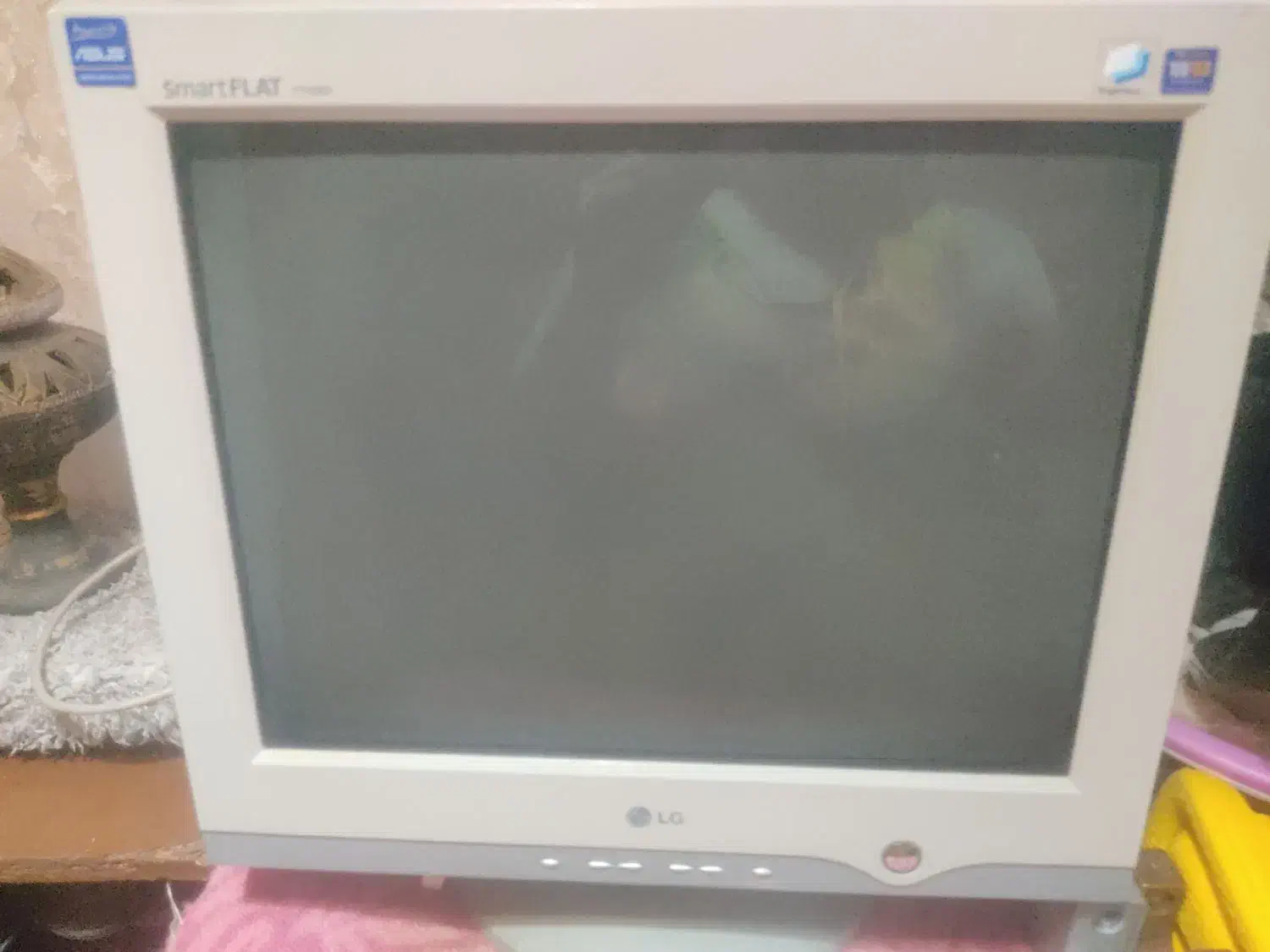 مانیتور LG|قطعات و لوازم جانبی رایانه|محمدشهر, شهرک پیام (مهرالبرز)|دیوار