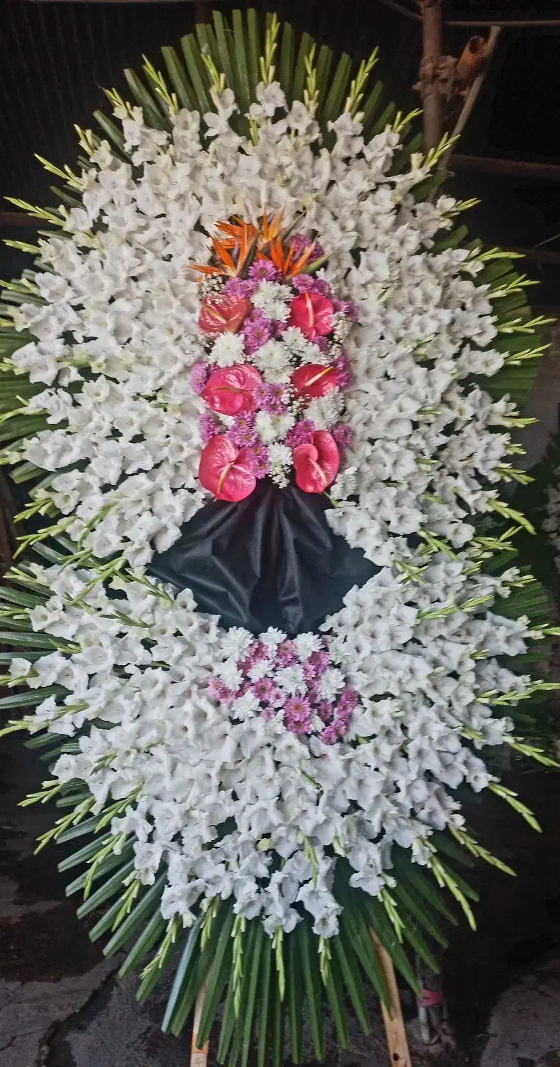 تاج گل قیمت مناسب ترحیم|گل و گیاه طبیعی|ری, تقی آباد|دیوار