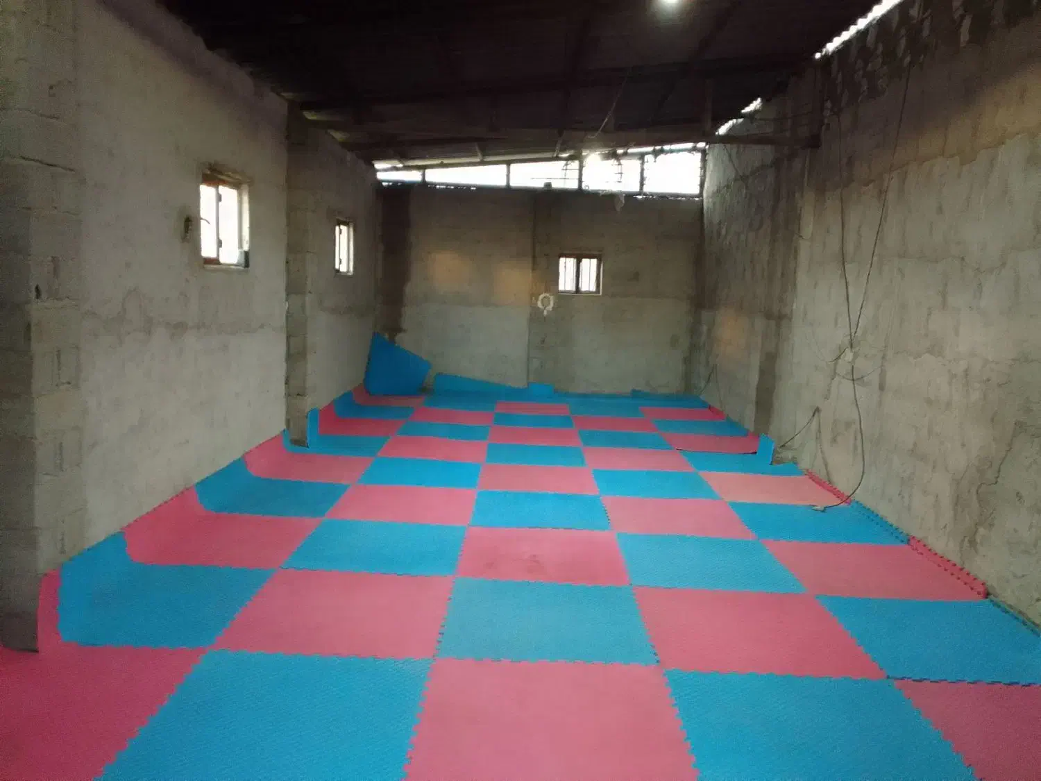 مجموعه کارگاهی ۱۲۰ متری/ابتدای جاده آمل-محمودآباد|اجارهٔ دفتر صنعتی، کشاورزی، تجاری|آمل, |دیوار