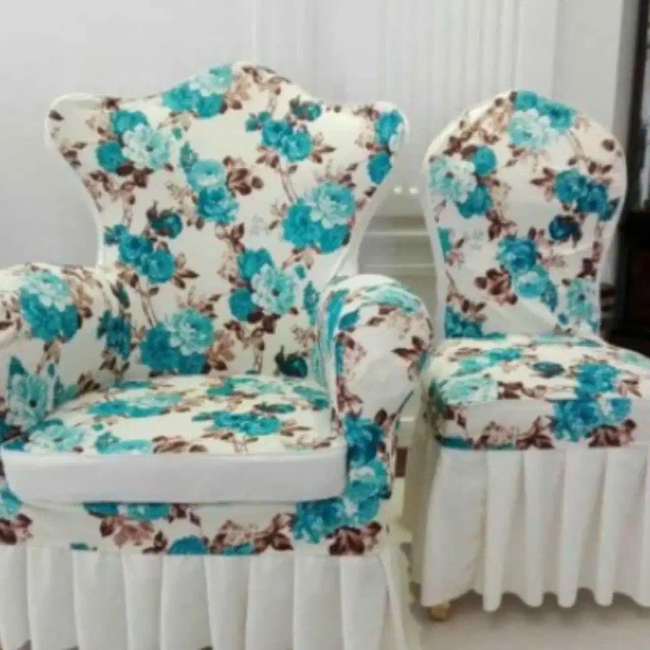 دوخت کاور ژله ای و پیراهن مبل پارچه‌ای|خدمات پیشه و مهارت|تهران, تهرانپارس شرقی|دیوار