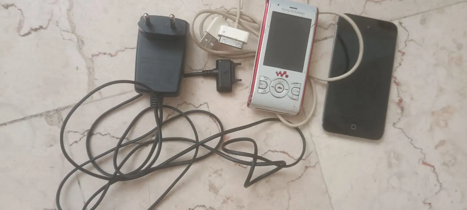 ipod apple va Sony Ericsson|موبایل|تهران, شاهین|دیوار