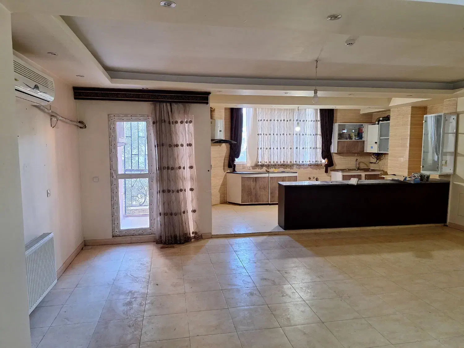 آپارتمان ۱۱۰ متری بالای همکف مجتمع سرو|اجارهٔ آپارتمان|خرمآباد, |دیوار