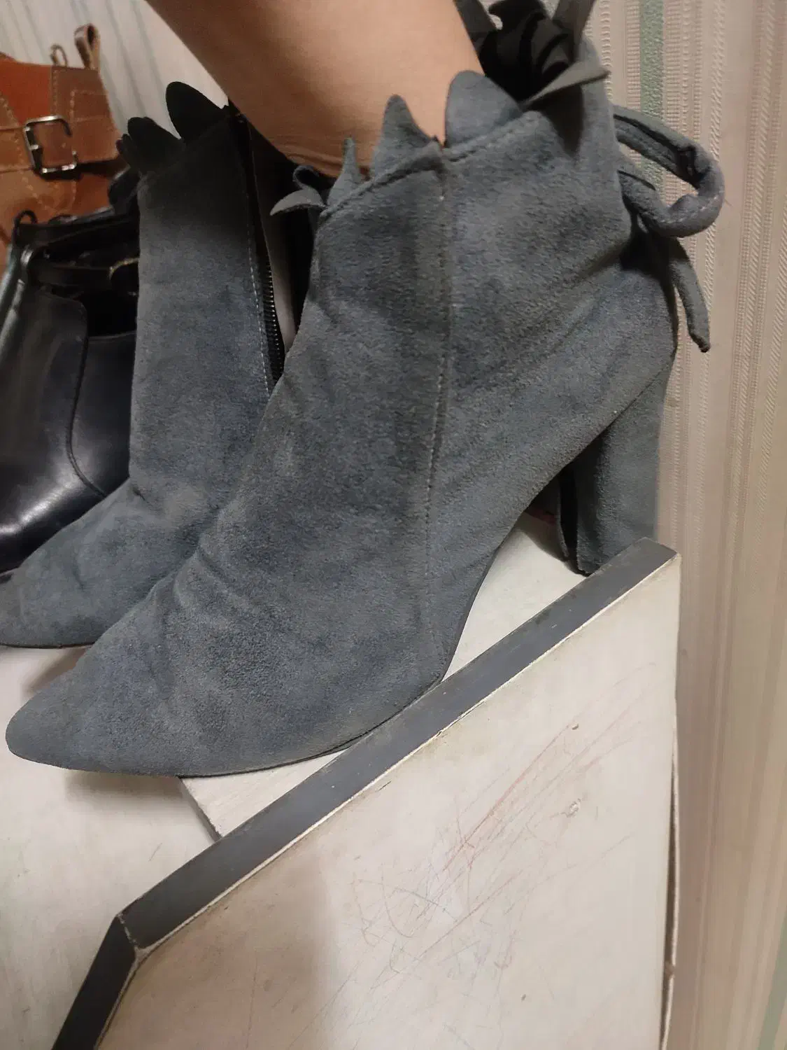 نیم بوت سوییت در حد نو|کیف، کفش، کمربند|مشهد, شفا|دیوار