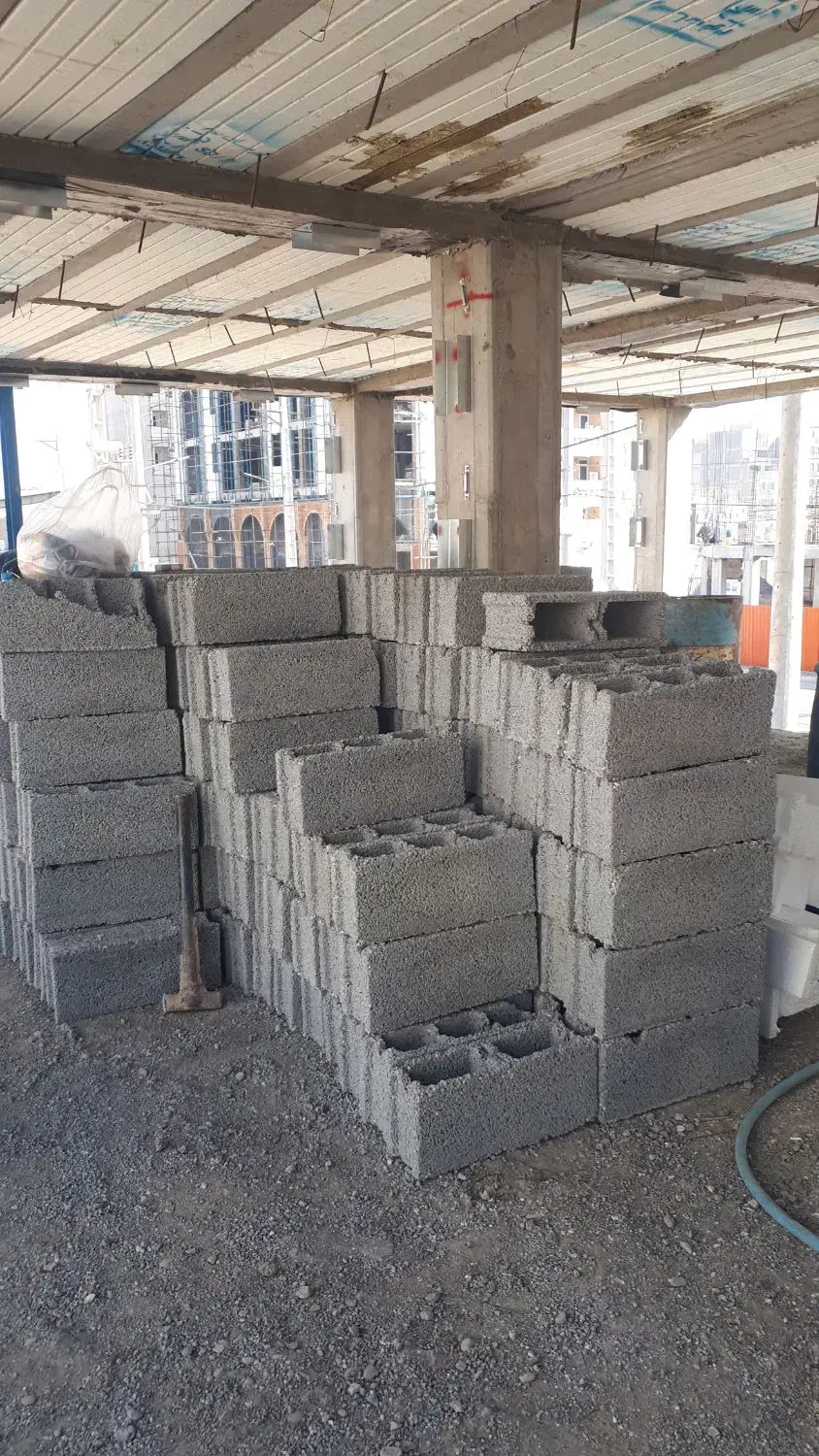 کارگر ساختمانی نیاز دارم|استخدام معماری، عمران و ساختمانی|اهواز, مهرشهر|دیوار