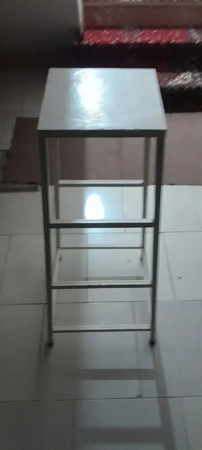 چهارپایه اهنی محکم|مبلمان خانگی و میز عسلی|الوند, |دیوار