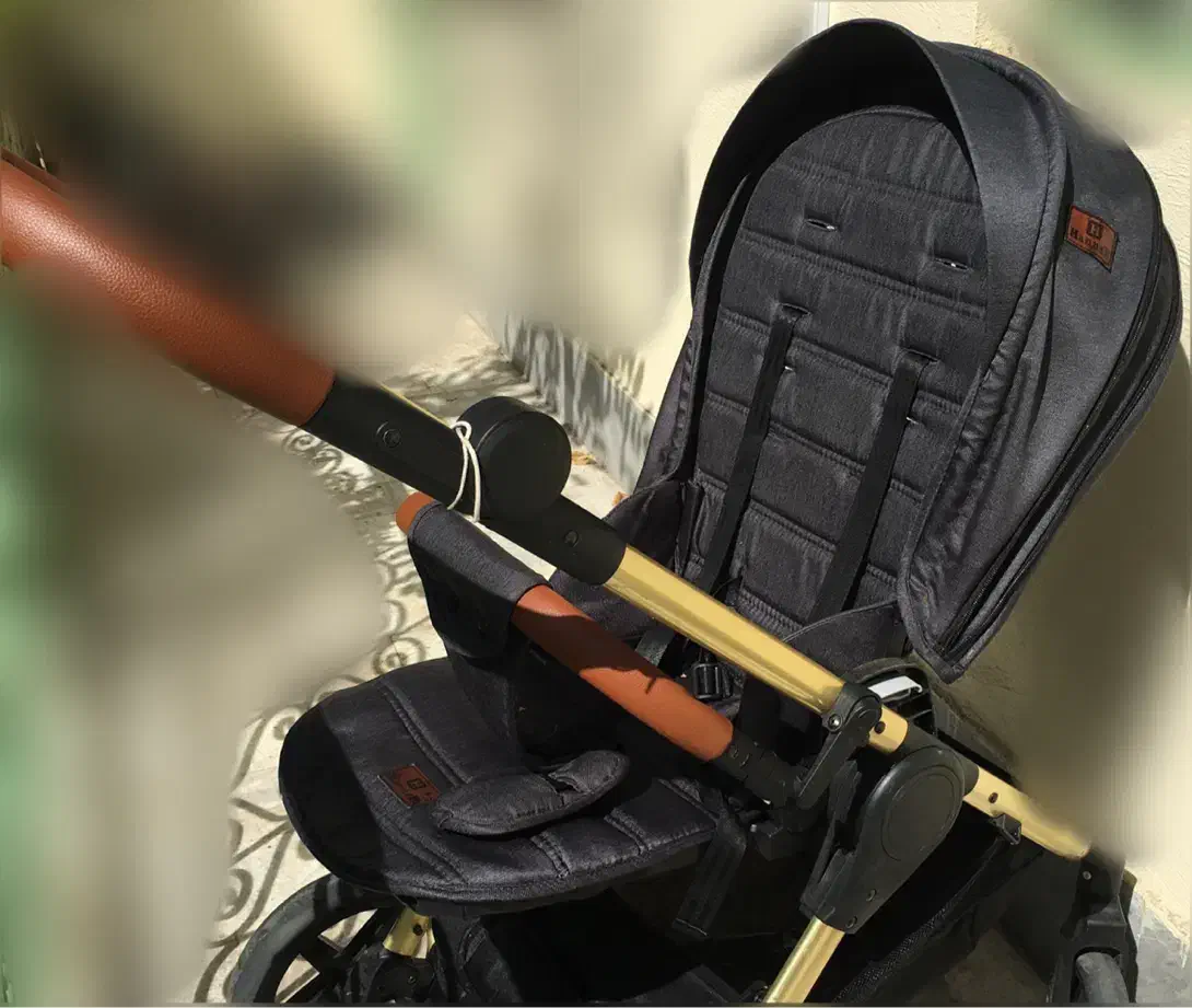 کالسکه خارجی برند دسته چرم تاشو و کمجا|کالسکه و لوازم جانبی|تهران, سردارجنگل|دیوار