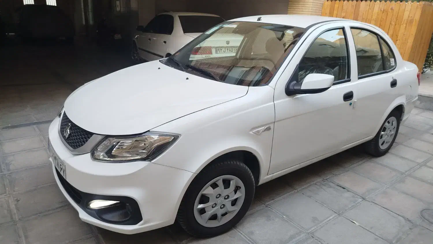 ماشین ساینا|خودرو سواری و وانت|اصفهان, فجر|دیوار