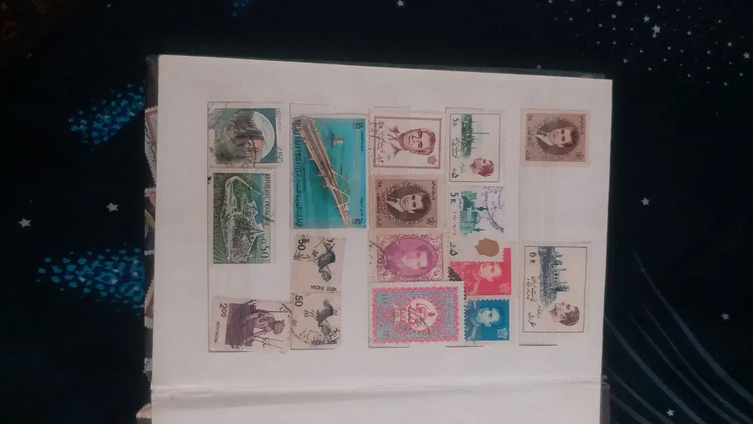 یک آلبوم تمبر کلکسیونی وقدیمی ویک اسکناس ۲۰ ریالی|کلکسیون سکه، تمبر، اسکناس|ایلام, |دیوار