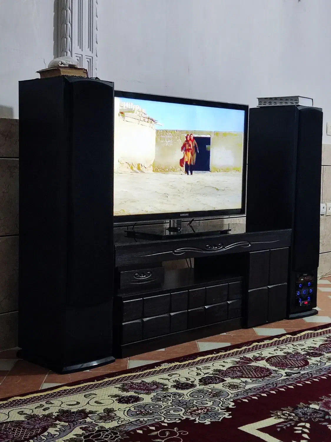 ال سی دی|تلویزیون و پروژکتور|گالیکش, |دیوار