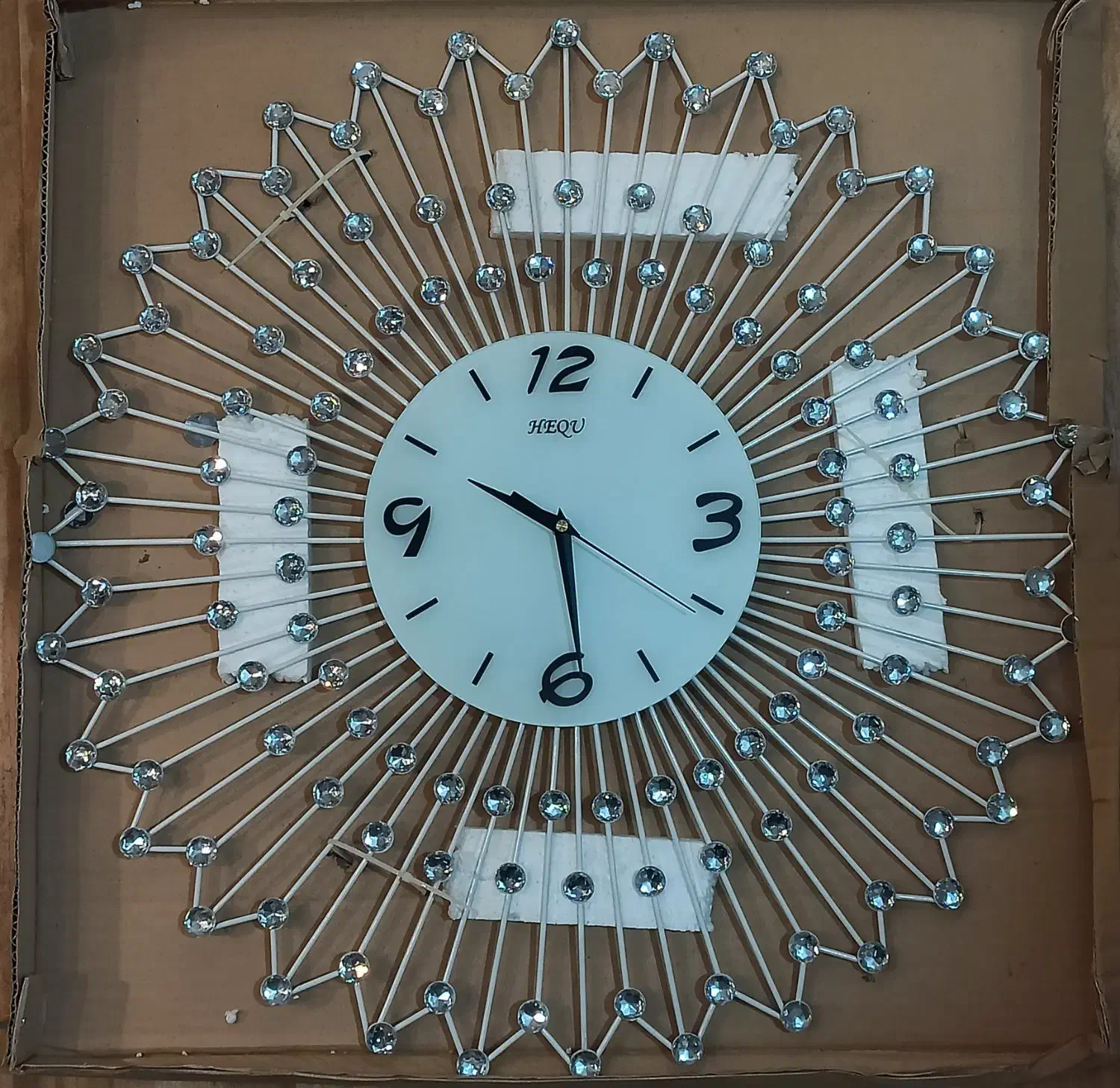 ساعت دیواری|ساعت دیواری و تزئینی|هشتگرد, هشتگرد قدیم|دیوار