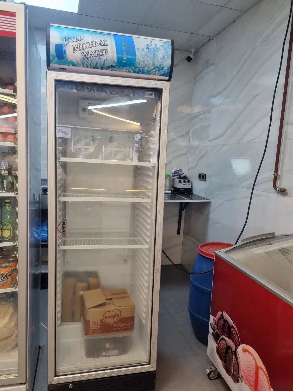 یخچال ایستاده ویترینی نوشیدنی|کافیشاپ و رستوران|رشت, استادسرا|دیوار