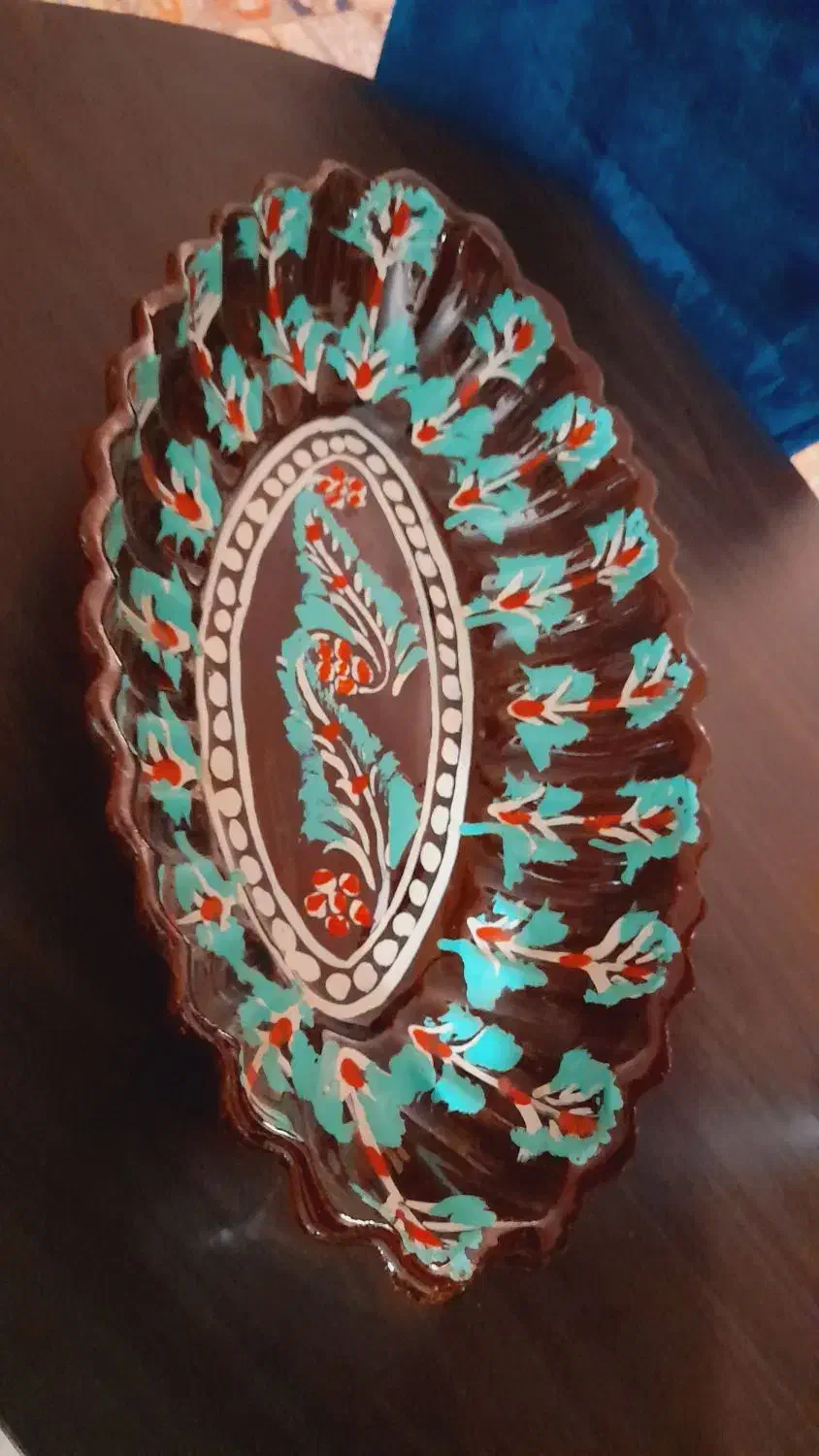 ساک و ظرف|کیف، کفش، کمربند|لاهیجان, قیام|دیوار