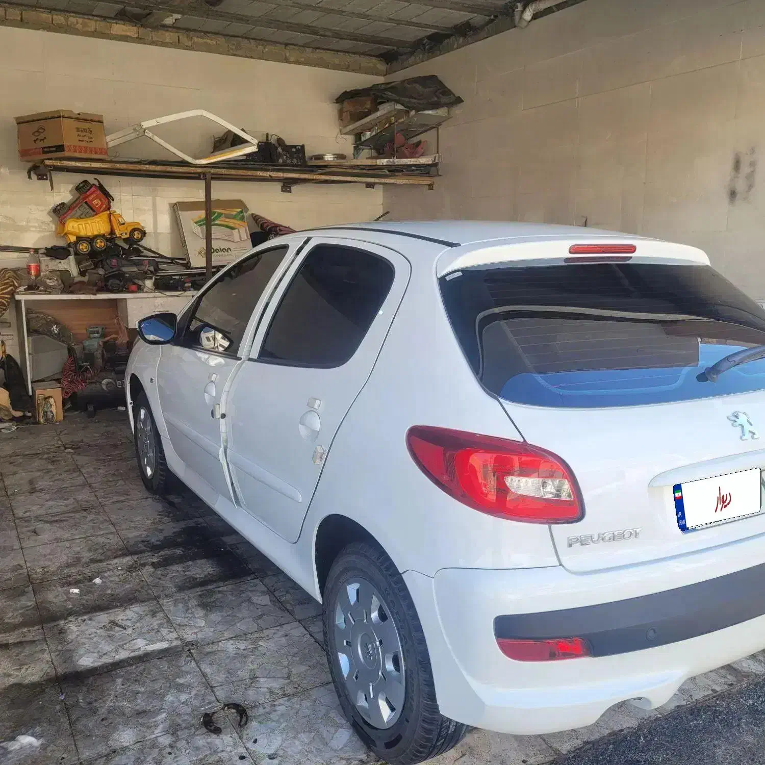 207tu5 هیدرولیک 1403|خودرو سواری و وانت|شیراز, گویم|دیوار