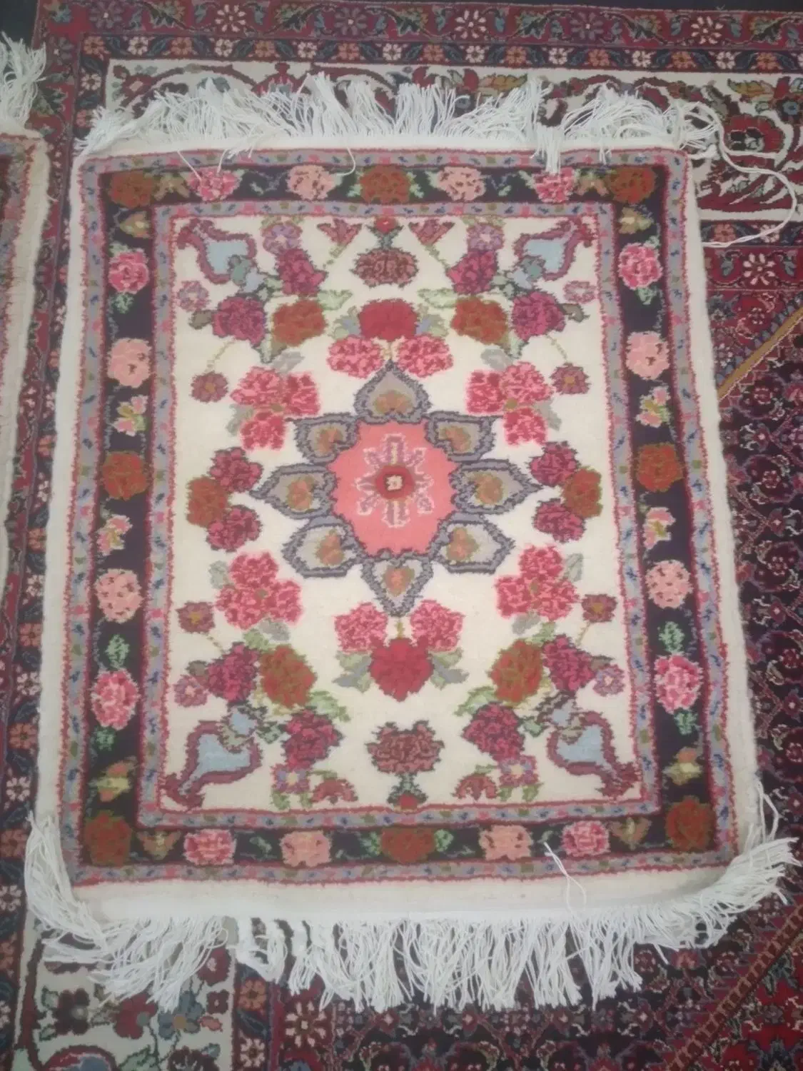 یک جفت پشتی|پشتی|همدان, |دیوار