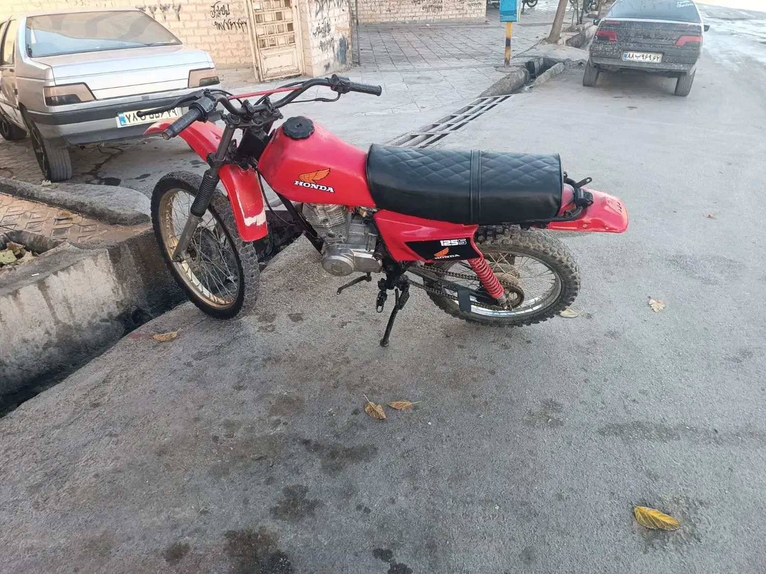 تریل اکسل،ش شاسی و موتور سالم|موتورسیکلت|جوانرود, |دیوار