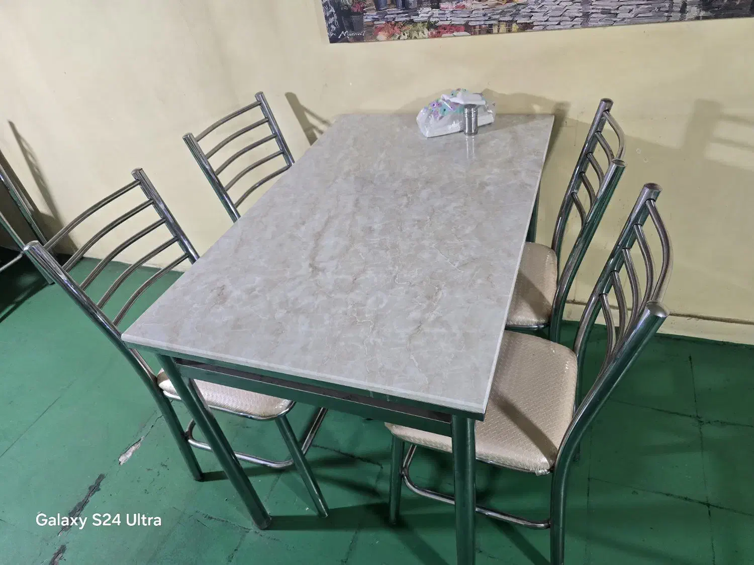 میز وصندلی|میز و صندلی غذاخوری|رباطکریم, رباطکریم|دیوار