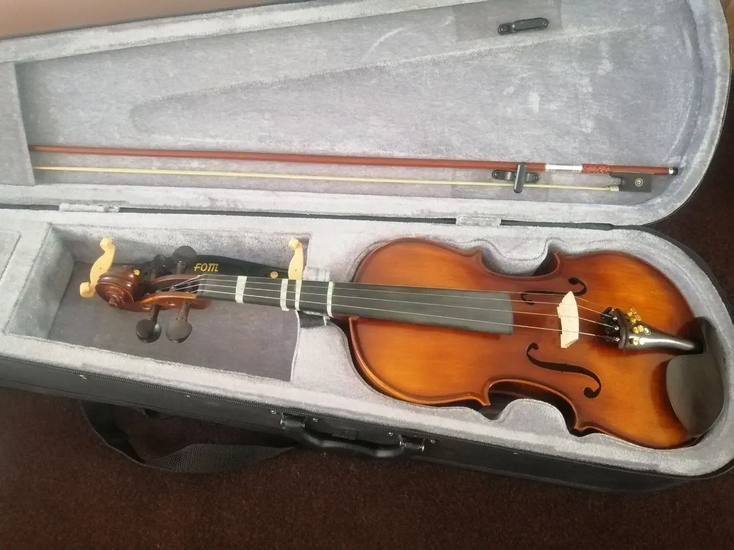 ویولن نیمه حرفه ای|ویولن|تهران, فلسطین (میدان انقلاب)|دیوار