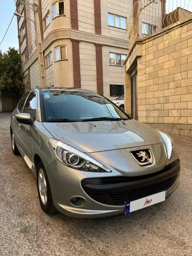 پژو۲۰۷ پانا ارتقایافته تیتانیوم|خودرو سواری و وانت|همدان, |دیوار