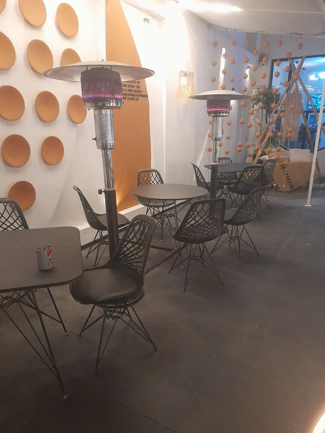 تنوع و کیفیت میز و صندلی در تولیدی مقدم سراسری|میز و صندلی غذاخوری|گرگان, |دیوار