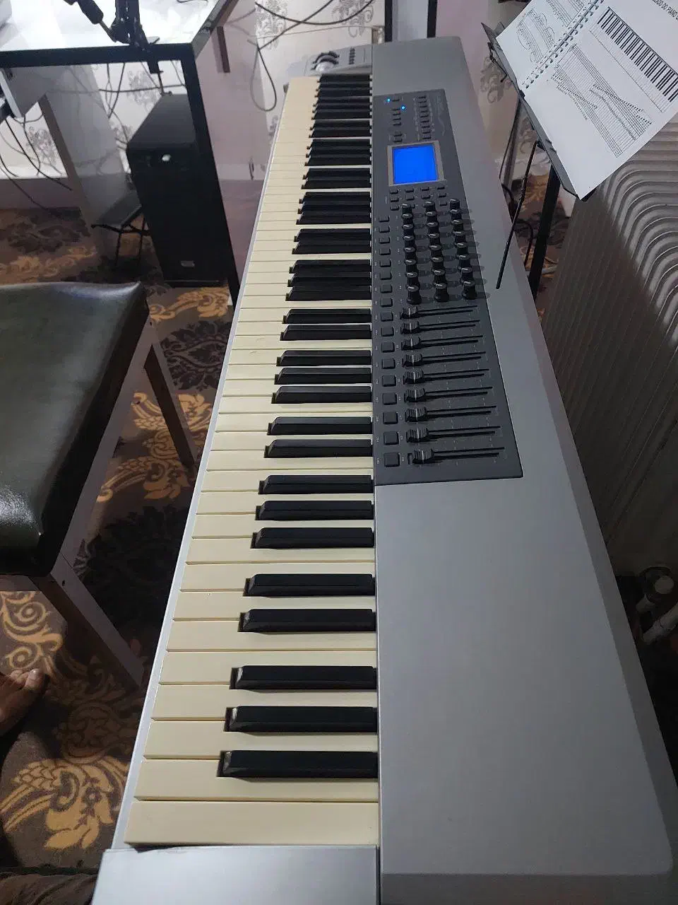 کنترولر maudio کلاویه سربی|پیانو، کیبورد، آکاردئون|اندیشه, اندیشه فاز ۳|دیوار