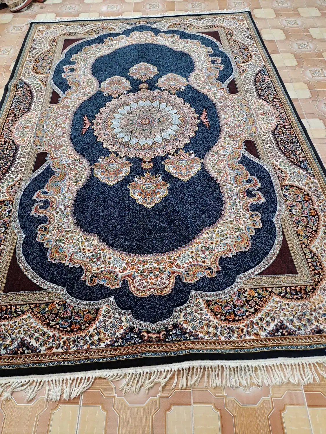 ۳تا ۶ متری ۷۰۰ شانه تراکم ۲۵۵۰|فرش|ورامین, شهرک مدرس|دیوار