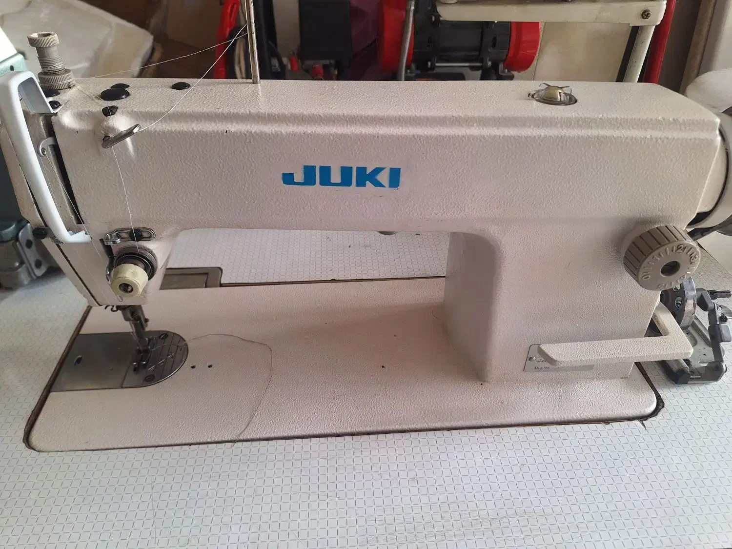 چرخ خیاطی|لوازم خیاطی و بافتنی|محمدشهر, همایون ویلا|دیوار