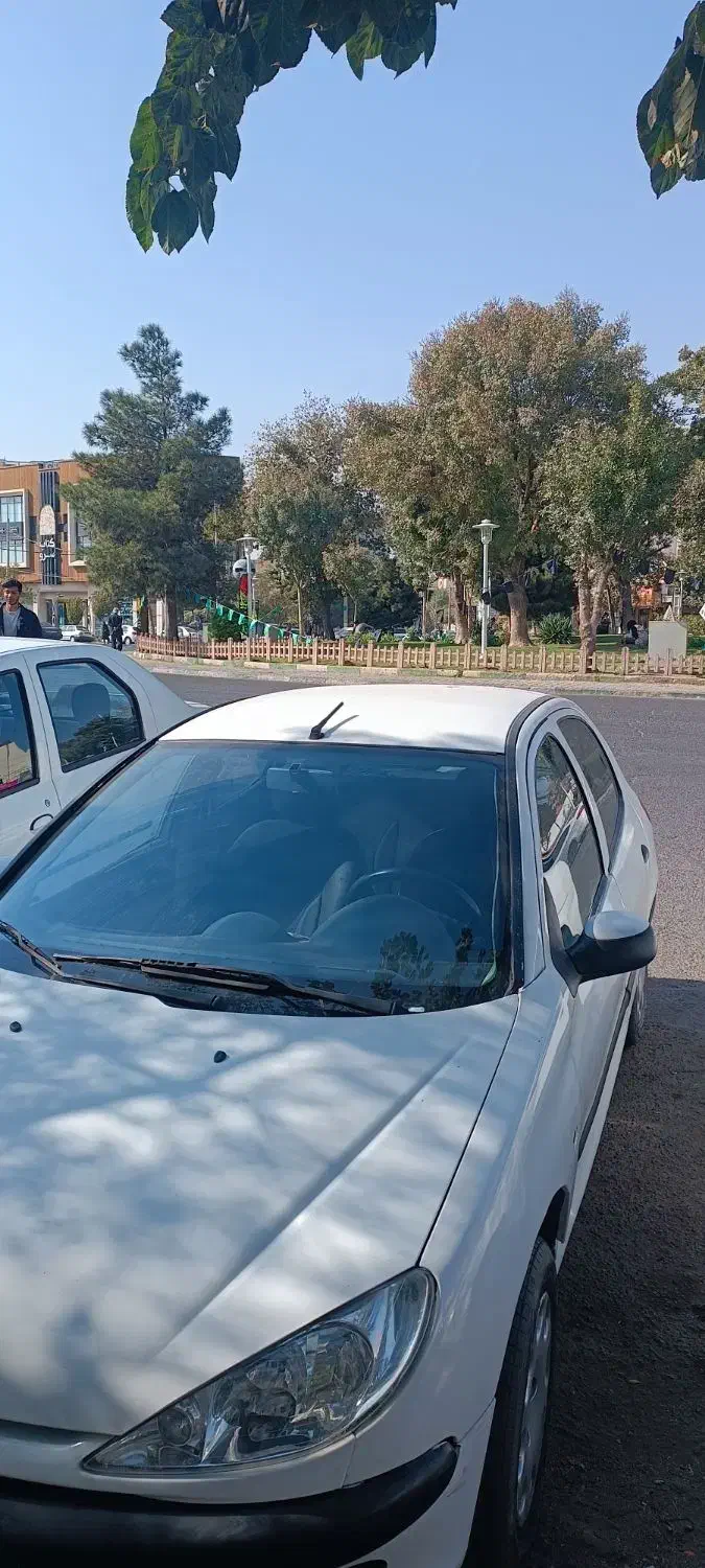 پژو ۲۰۶ سفید تیپ ۲|خودرو سواری و وانت|قم, زنبیل آباد|دیوار