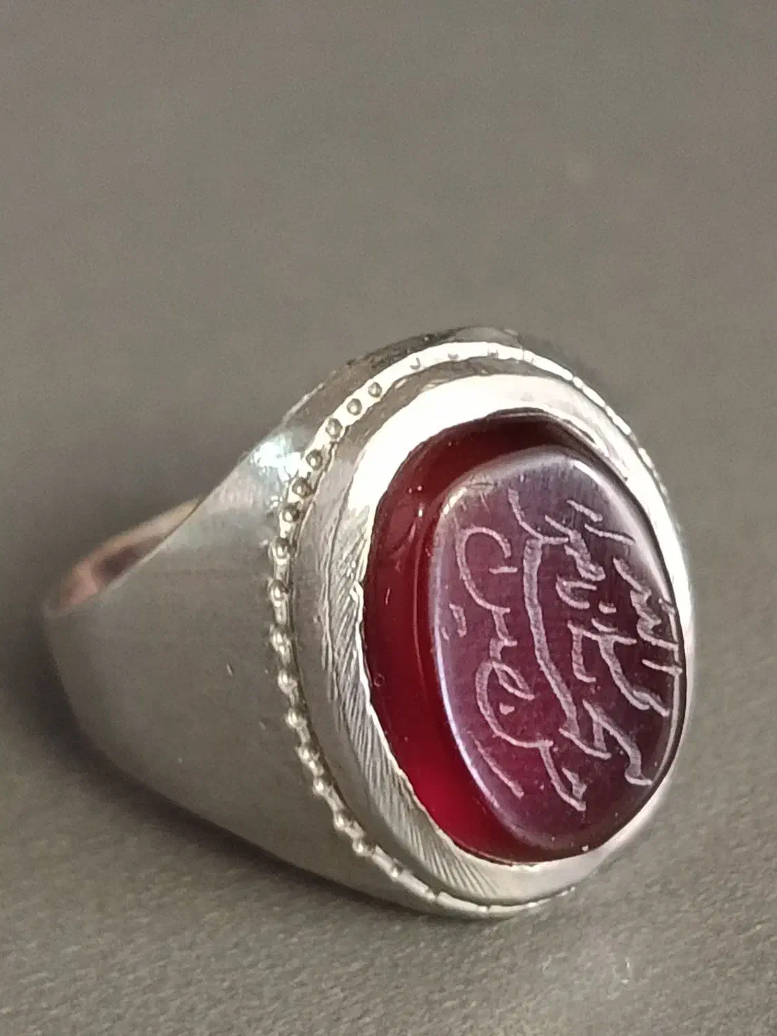 انگشتر برنجی عتیقه قاجاری عقیق یمنی کهنه|کلکسیون اشیاء عتیقه|ملارد, |دیوار