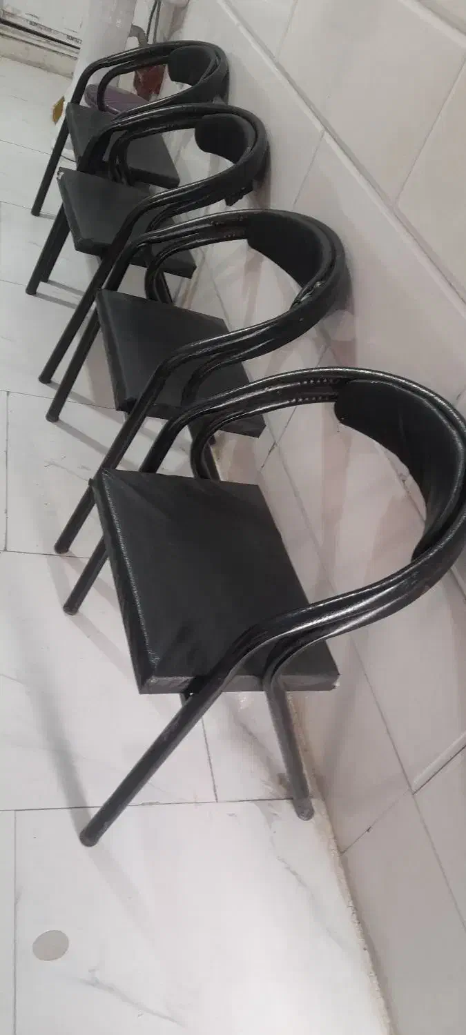 قیمت این اجناس ۱۵ میلیون تومان|آرایشگاه و سالنهای زیبایی|قم, قلعه کامکار|دیوار