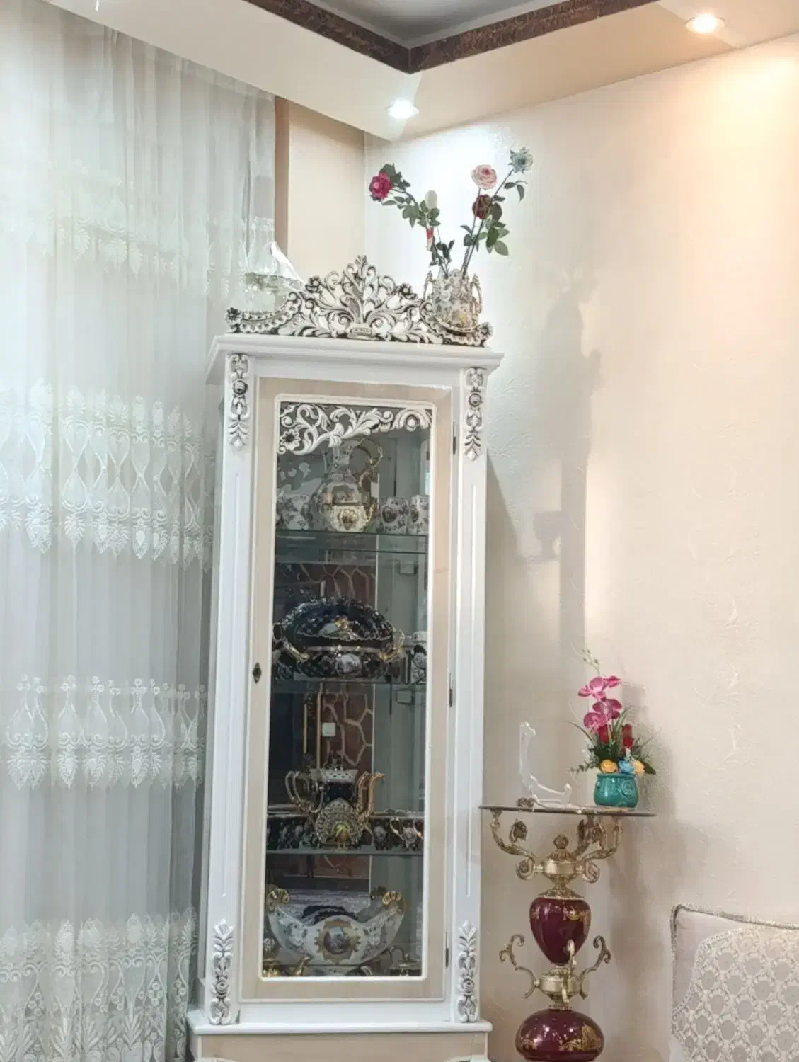 ویترین نو.|بوفه، ویترین، کنسول|بروجن, |دیوار