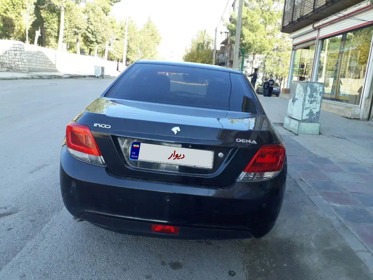 دنا معمولی|خودرو سواری و وانت|اصفهان, درب کوشک|دیوار