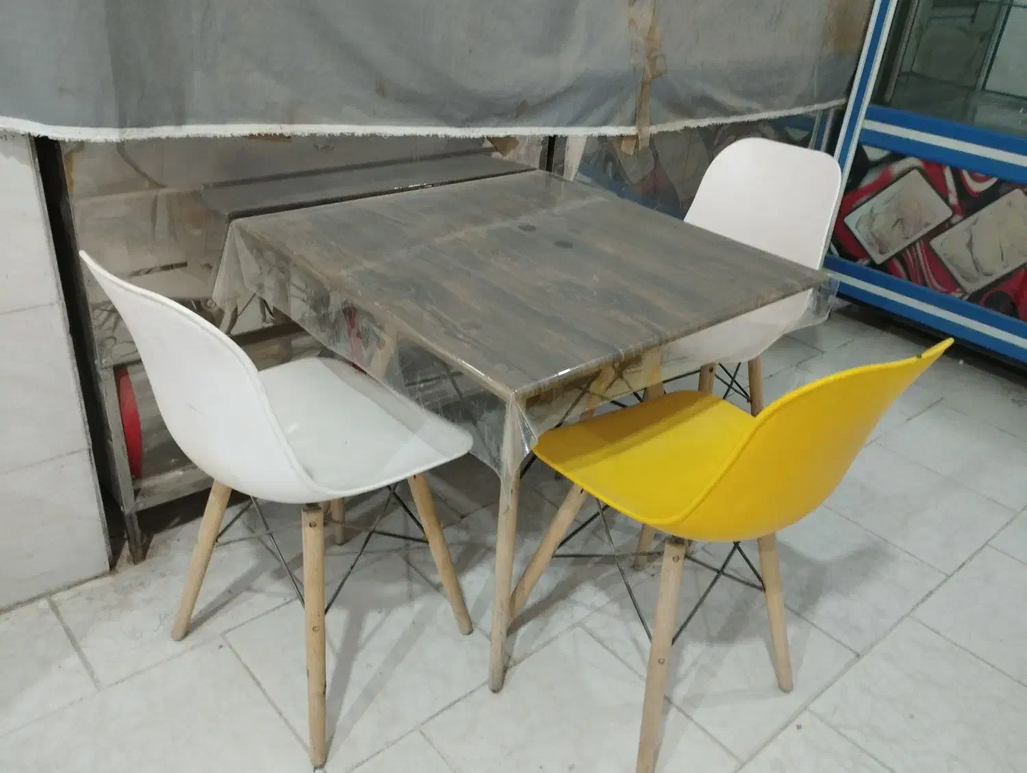 میز و صندلی غذاخوری|میز و صندلی غذاخوری|زابل, |دیوار