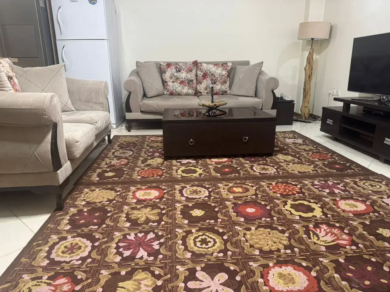 مبل راحتی ۷ نفره تمیز و شیک|مبلمان خانگی و میز عسلی|تهران, شادمان|دیوار