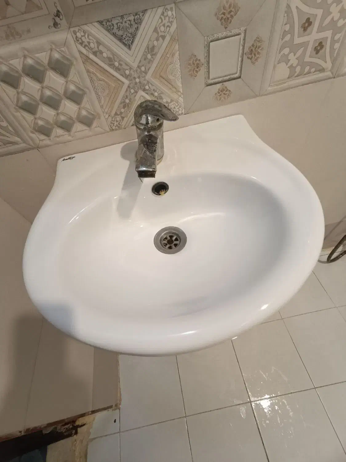 روشویی|لوازم سرویس بهداشتی|اهواز, کمپلو شمالی|دیوار