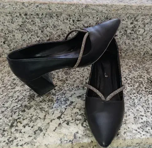 چندجفت کفش درحدنونونوسایز 40|کیف، کفش، کمربند|بیرجند, |دیوار