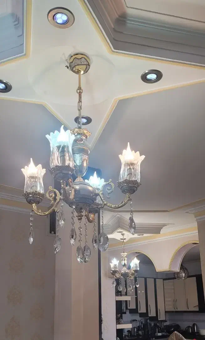 لوستر برنز چهار شعله با لاله بلند|لوستر و چراغ آویز|ری, دیلمان|دیوار