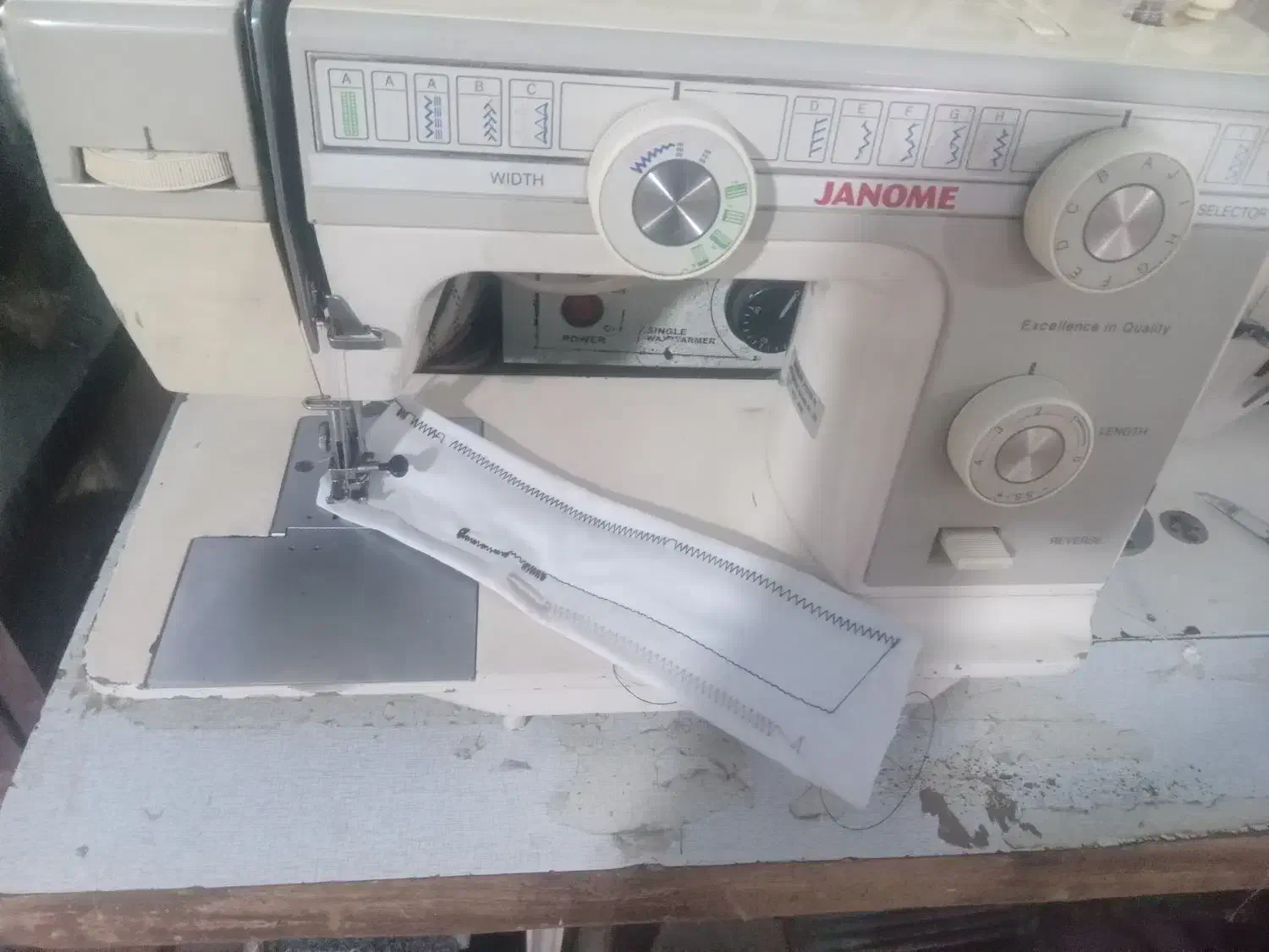 چرخ خیاطی ژانومه درحدنو|چرخ خیاطی و ریسندگی|گنبد کاووس, |دیوار