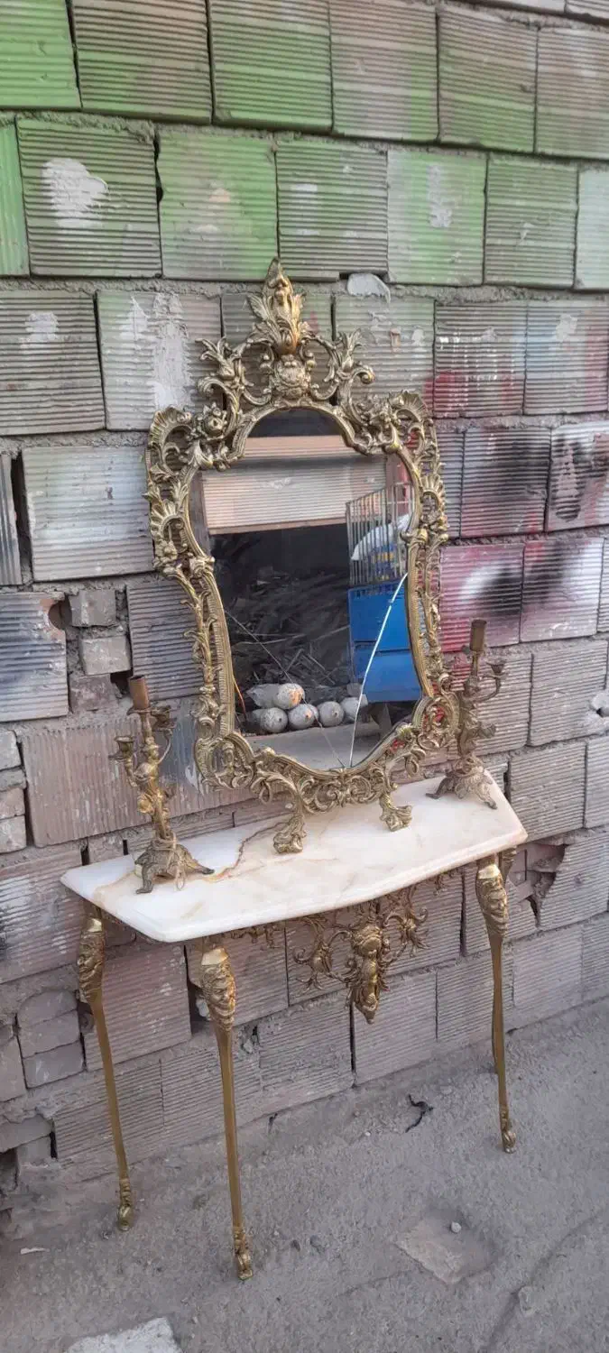 آینه کنسول|کلکسیون اشیاء عتیقه|خوی, |دیوار