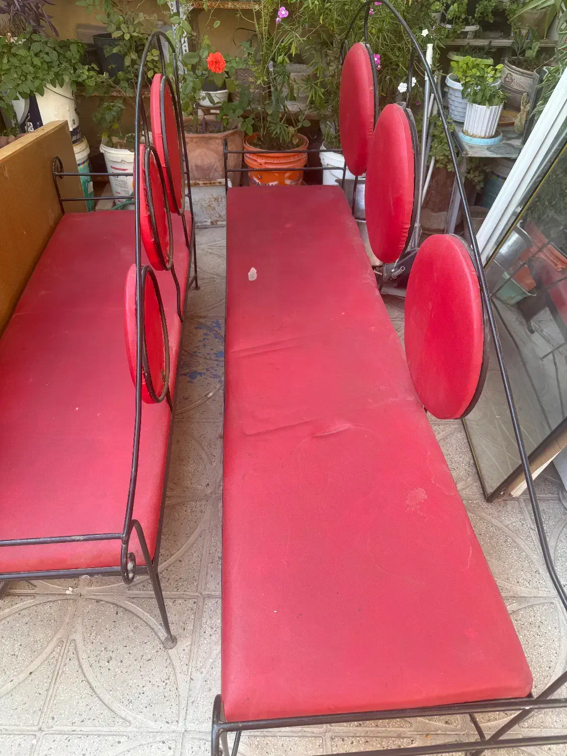 دکور ارایشگاه|آرایشگاه و سالن‌های زیبایی|شیراز, شاهچراغ|دیوار